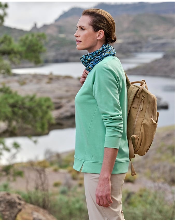 Calm Raglan Sleeve Sweatshirt